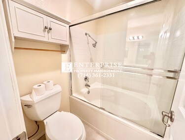 Building Photo - Bright & Airy 1BD/1BA Condo in Gated Community | Private Porch, Pool & Gym
