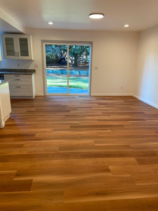 Building Photo - 1725 Tampico Ct