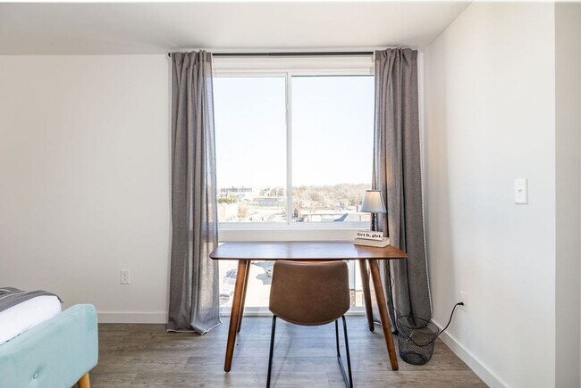 Building Photo - Madison Penthouse