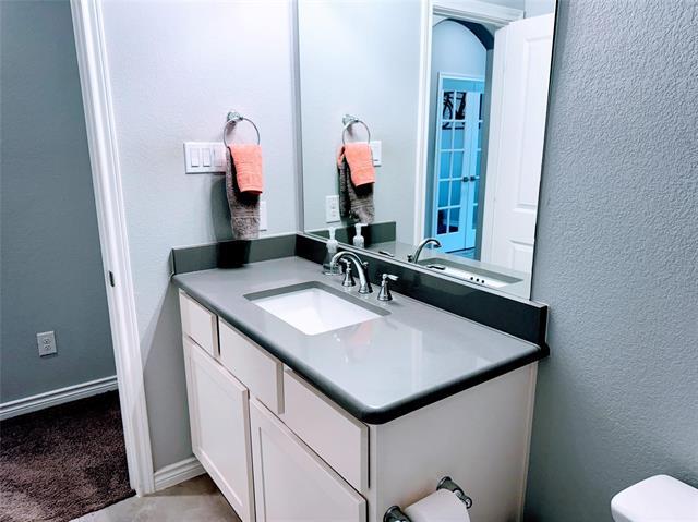 Building Photo - 639 Point Vista Dr