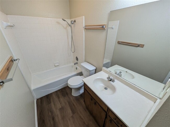 Building Photo - 400 Rawhide Loop