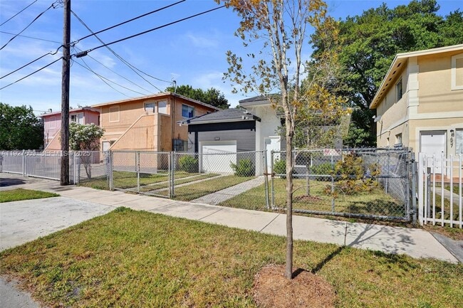 Building Photo - 1559 NW 62nd Terrace