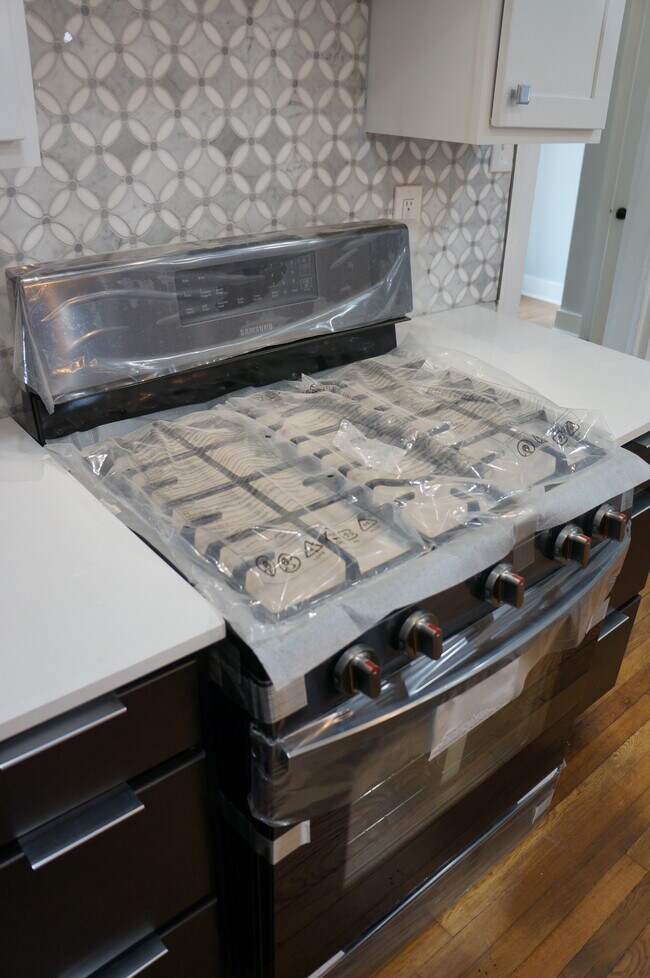 Building Photo - 712 Morgan St