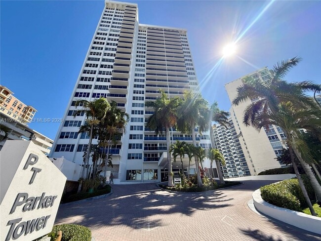 Building Photo - 3140 S Ocean Dr