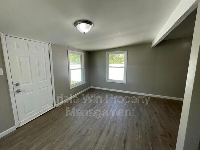 Building Photo - 2415 Stoney End Ct