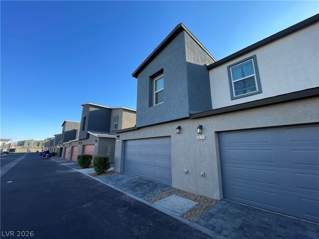 Building Photo - 9383 Jade Mesa St