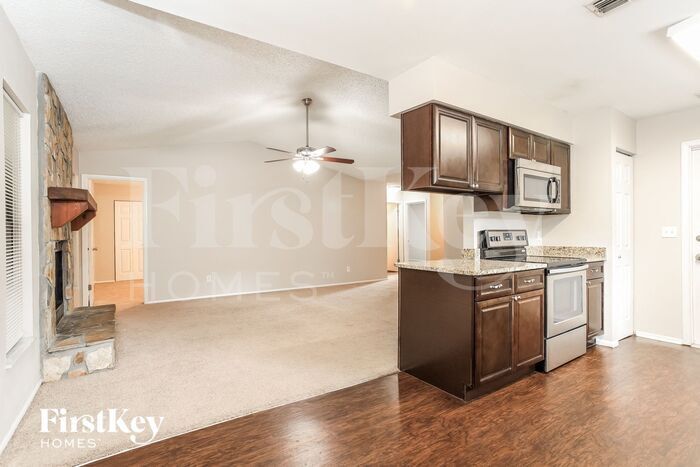Building Photo - 3338 Fox Ridge Dr