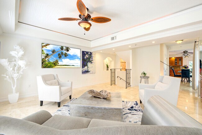 Building Photo - 247 S Ocean Blvd