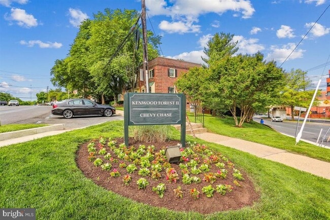 Building Photo - 4930 Bradley Blvd