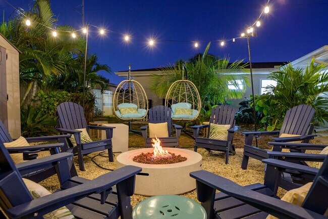 Building Photo - 10861 62nd Ave N