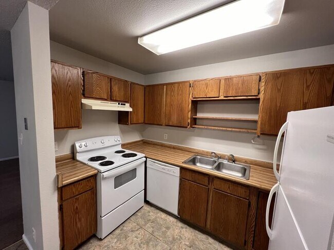 Building Photo - 714 Dell Range Blvd