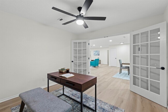Building Photo - 2610 Moss Hill Dr