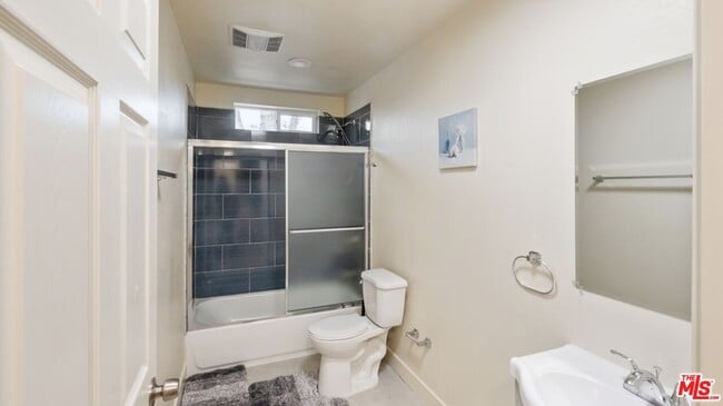 Building Photo - 4828 McKinley Ave