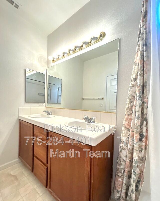 Building Photo - 3498 Mashie Dr