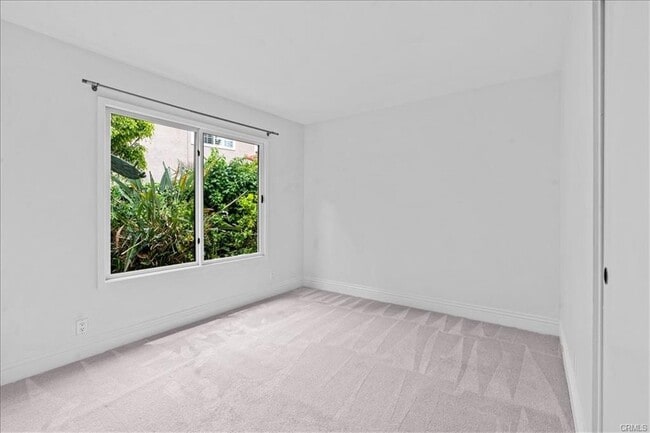 Building Photo - 15062 Lorenat St