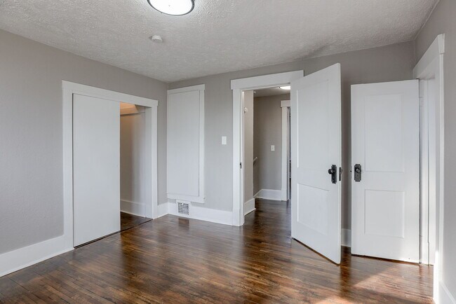 Building Photo - 4922 N 35th St