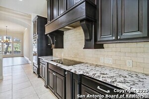 Building Photo - 944 Wilderness Oaks