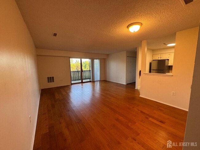 Building Photo - 815 Aspen Dr
