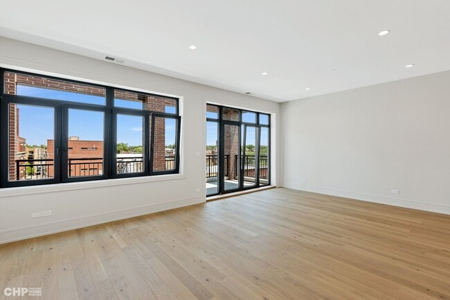 Building Photo - 4414 N Kedzie Ave