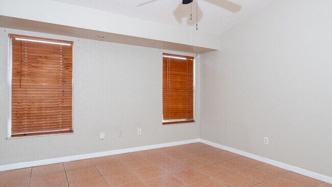Building Photo - 3309 SW Frankford St