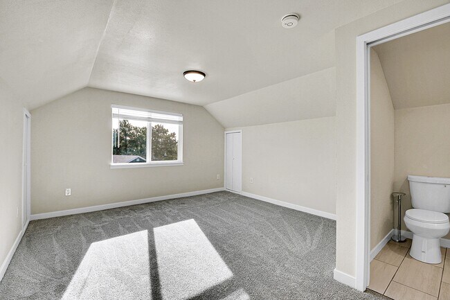 Building Photo - 6554 High Cir