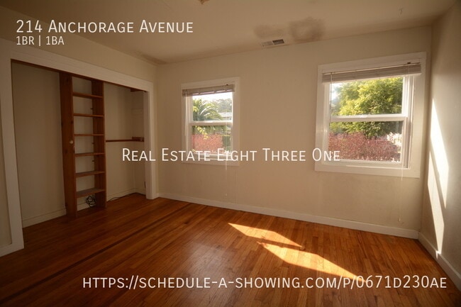 Building Photo - 214 Anchorage Ave