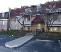 Building Photo - 175 Malabu Dr