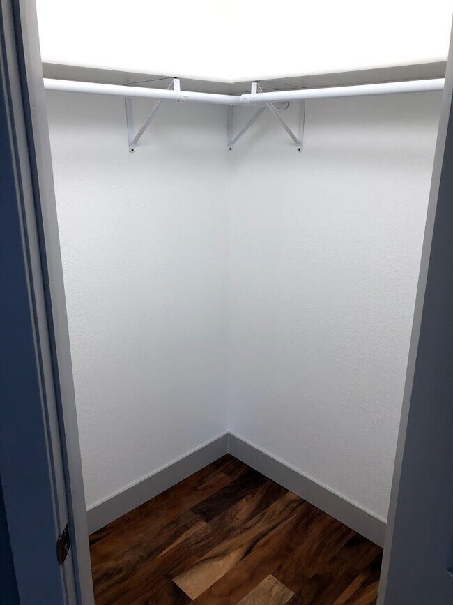 Building Photo - One of a Kind 2 Bed, 2 Bath Home with Gorgeous Mountain Views!