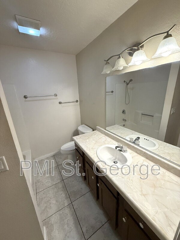 Building Photo - 2154 W 70 S