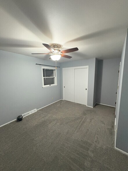 Building Photo - 2950 N 184th St