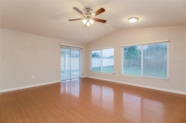 Building Photo - 1433 Vinetree Dr