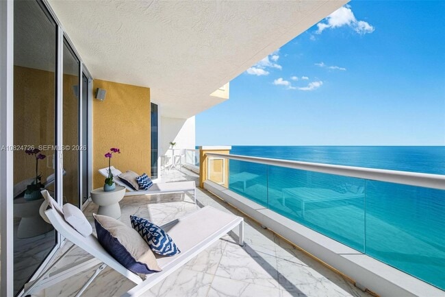 Building Photo - 17875 Collins Ave