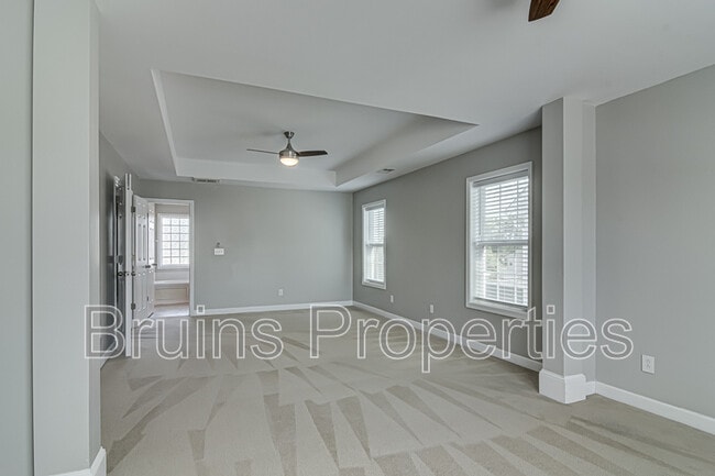 Building Photo - 4612 Dry Creek Ct