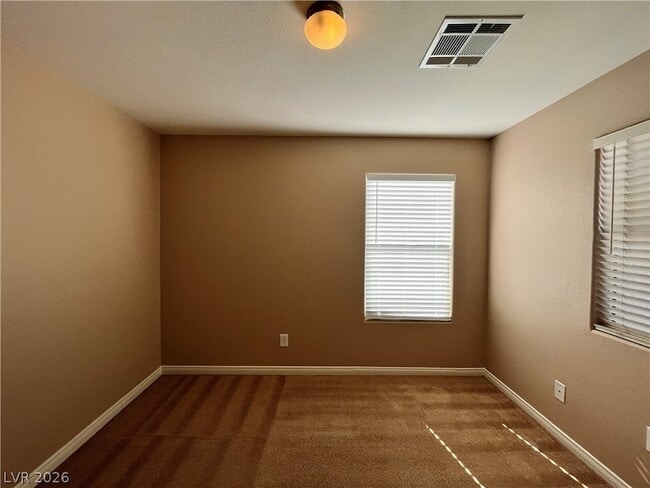 Building Photo - 548 Ivy Spring St