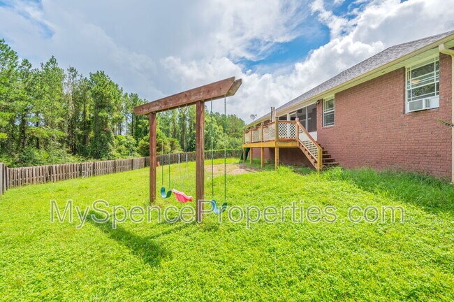 Building Photo - 618 Territory Ln