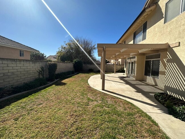 Building Photo - 549 Timberwood Ave