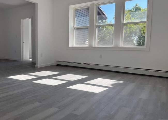 Building Photo - 610 Gregory Ave