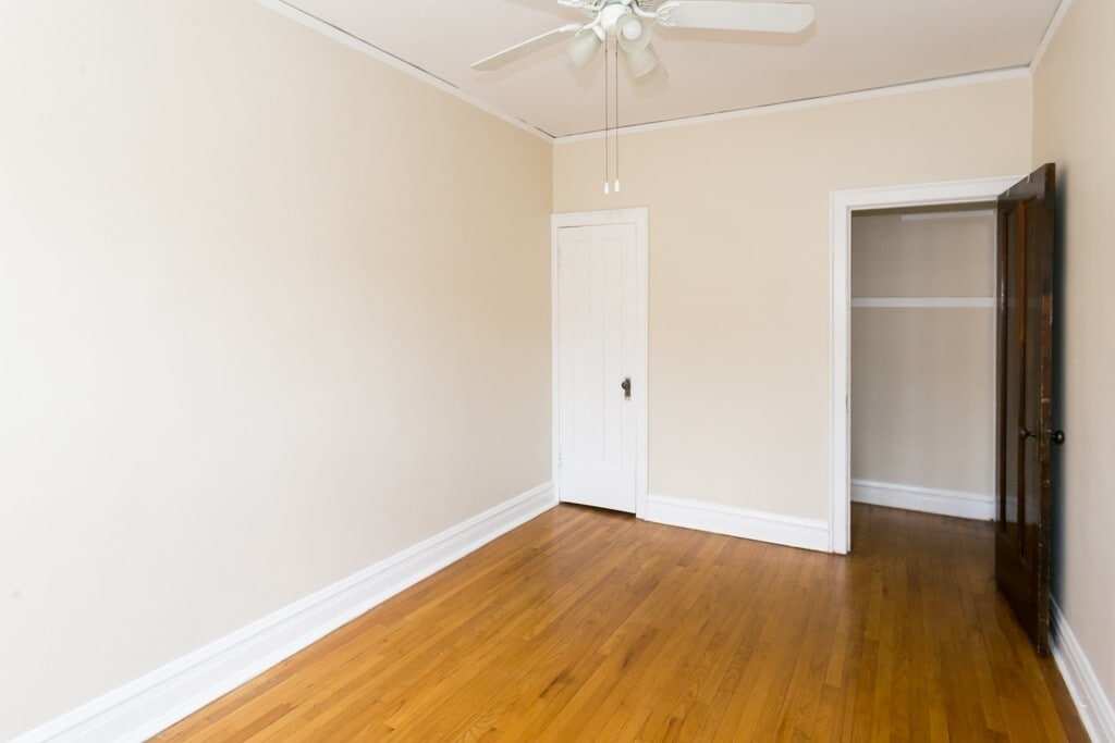 Building Photo - 4824 W Addison St