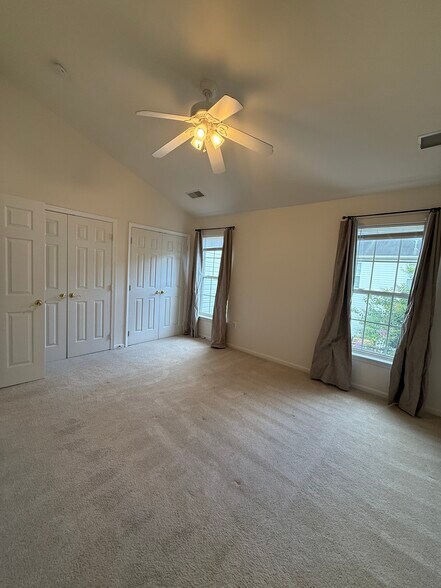 Building Photo - 5939 Kirkcaldy Ln