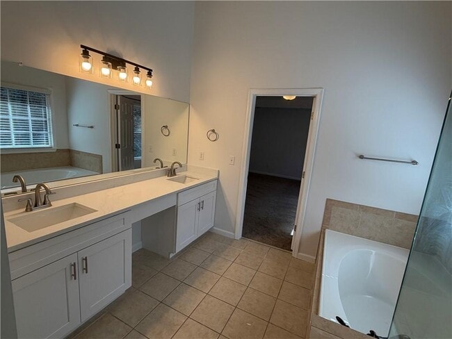 Building Photo - 505 Summer Breeze Ct.