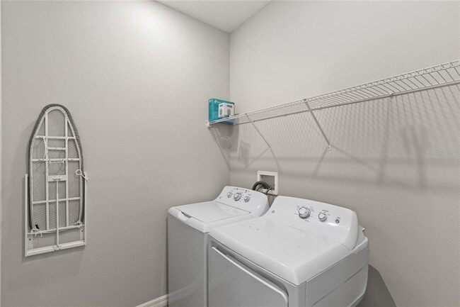 Building Photo - 2146 Ridge Pointe Ln