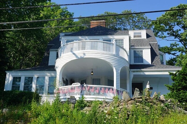 Primary Photo - 402 York St