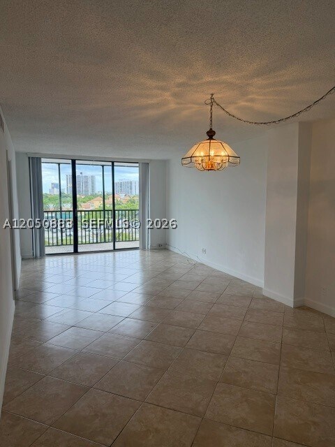 Building Photo - 3475 N Country Club Dr