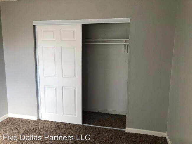 Building Photo - 1218 Dallas St