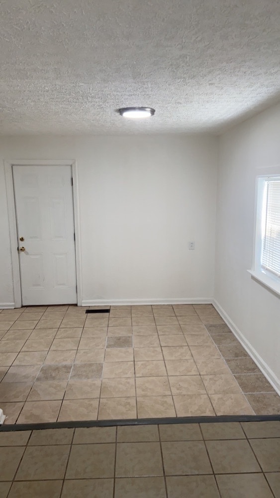 Building Photo - 3939 Prescott Ave