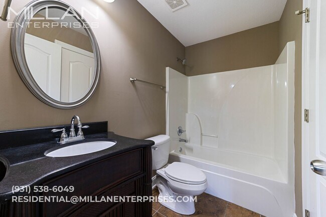 Building Photo - Experience the Best of Country Living with...