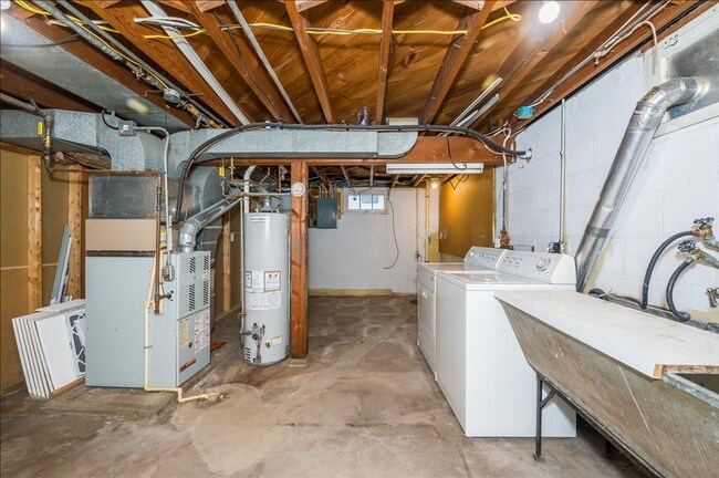 Building Photo - 5710 Wyoming St