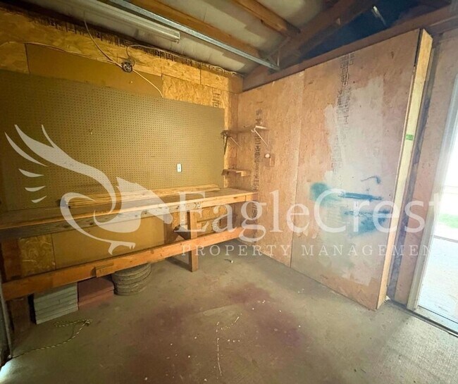 Building Photo - Charming Historic 4-Bedroom Home with Fenced Yard & Chicken Coop
