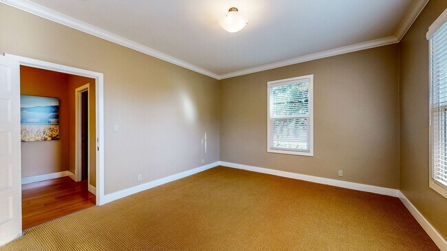 Building Photo - Experience true Wine Country Luxury living...