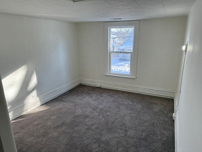 Building Photo - 308 E Argyle St